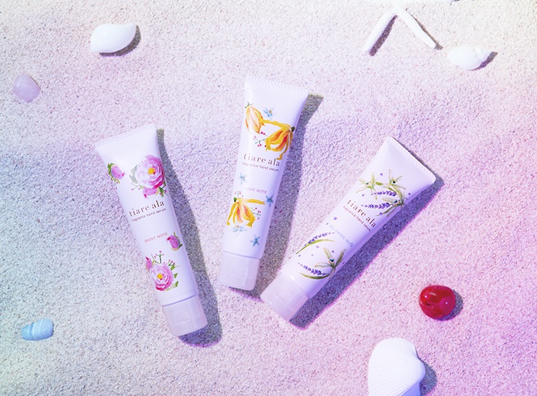 2018/09/tiare_handserum_99R1609-0.jpg