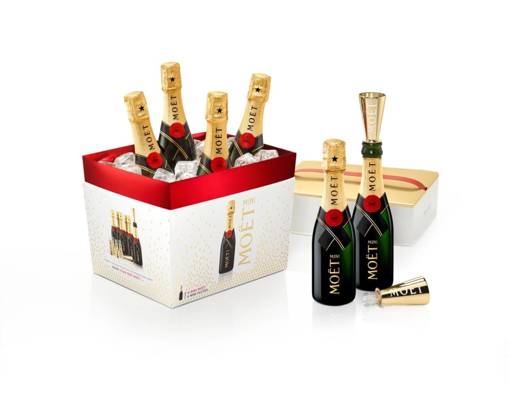 2018/10/Moet-Chandon-Social-Drinks-6-Pack-Mini-Moet-Open.jpg