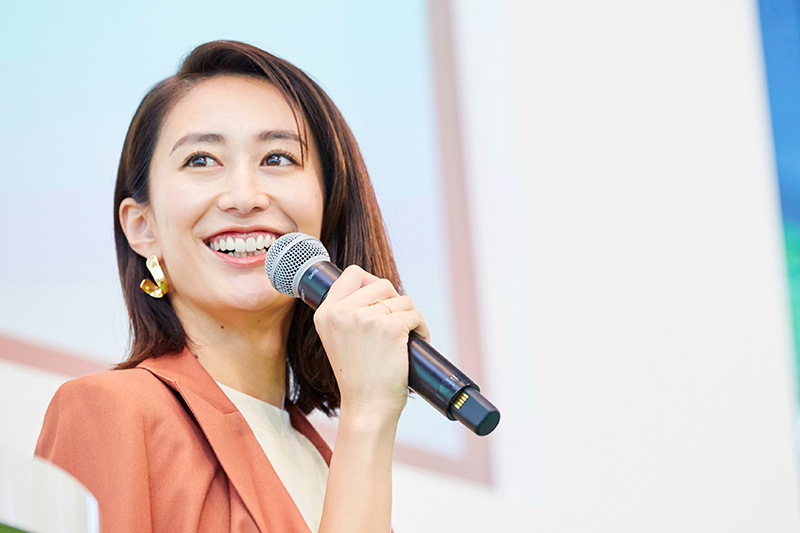 神山まりあさん