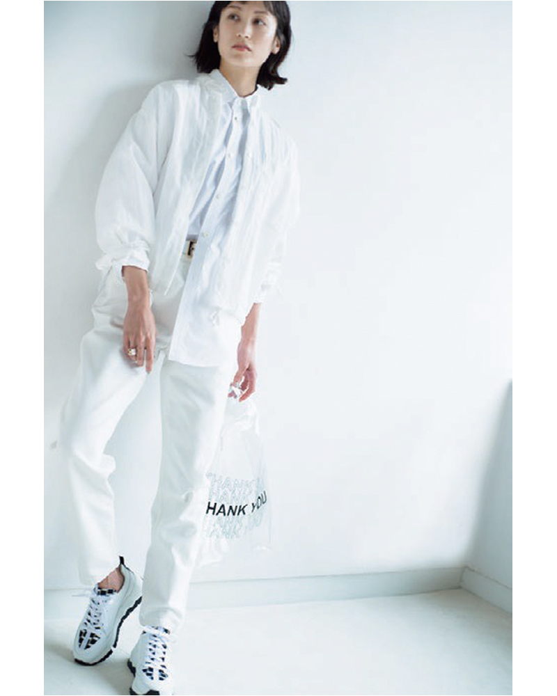 2019/07/white03.jpg