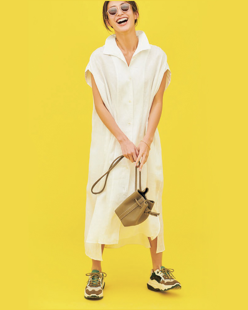 2019/07/white07.jpg