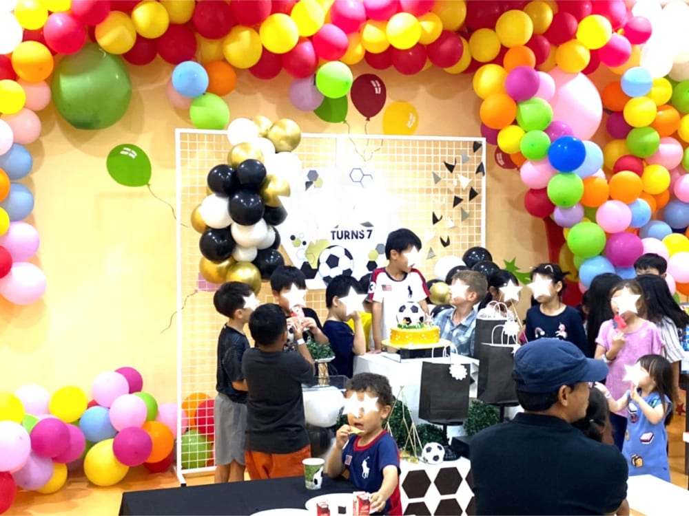 2019/12/party1.jpg